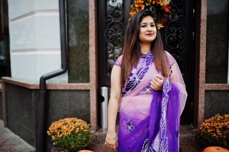 purple dress
